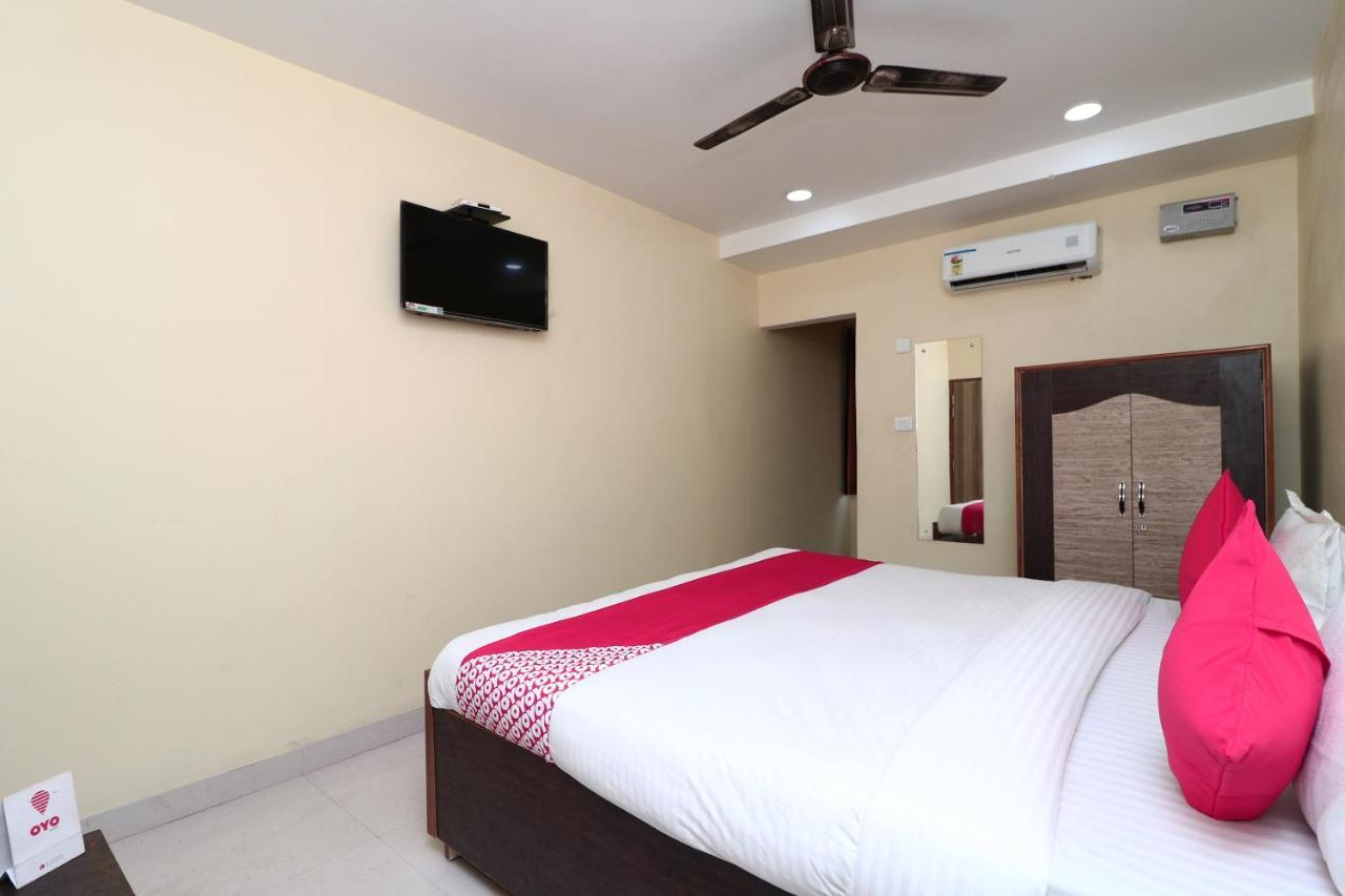 Oyo 15355 Govind Guest House Горакхпур Экстерьер фото